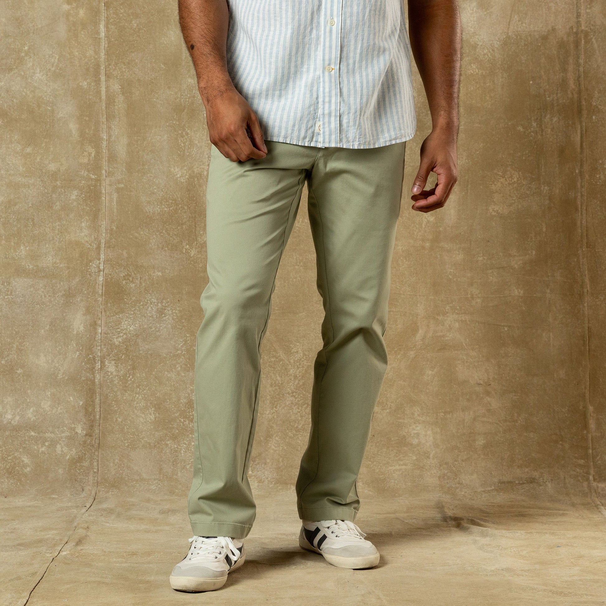 Duck Head Classic Fit Gold School Chino - Tea Leaf